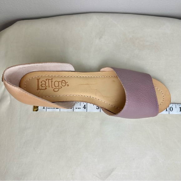 Latigo Savvi Leather Milly Sandal Sz 9 1/2 NWOT - Picture 4 of 4